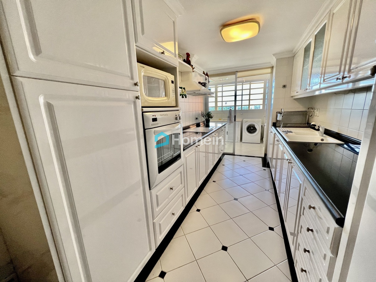 Apartamento ID.1509 - Elegante y Exclusivo. Una joya de la Playa Mansa. Golden Gate. 