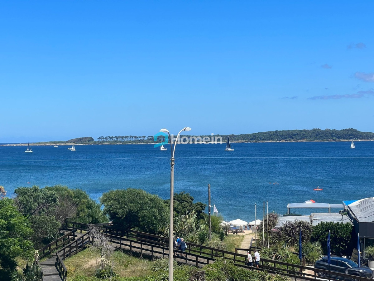 Apartamento ID.2142 - Apartamento Sobre al Mar en Playa Mansa