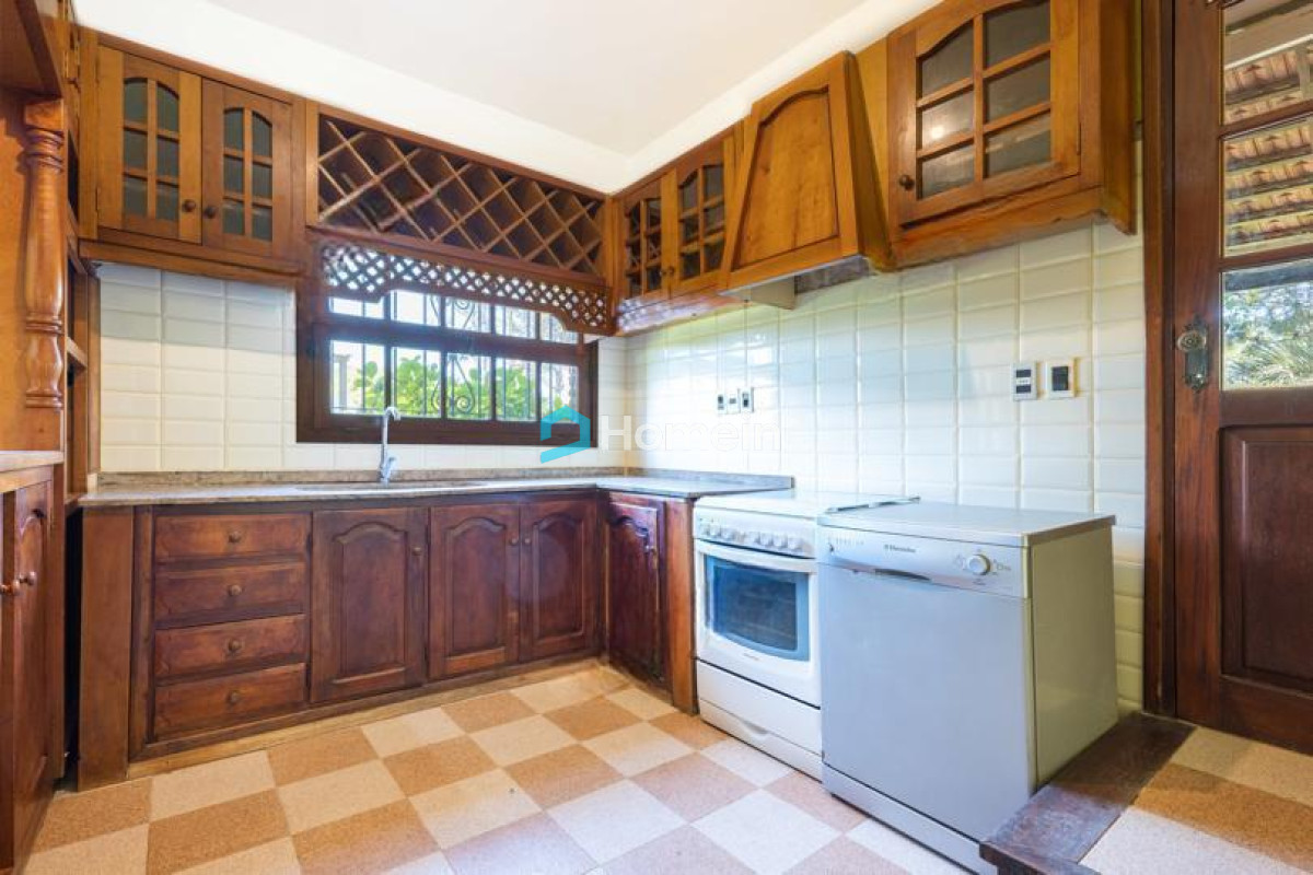 Casa ID.2132 - Esplendida Residencia a metros de los Colegios