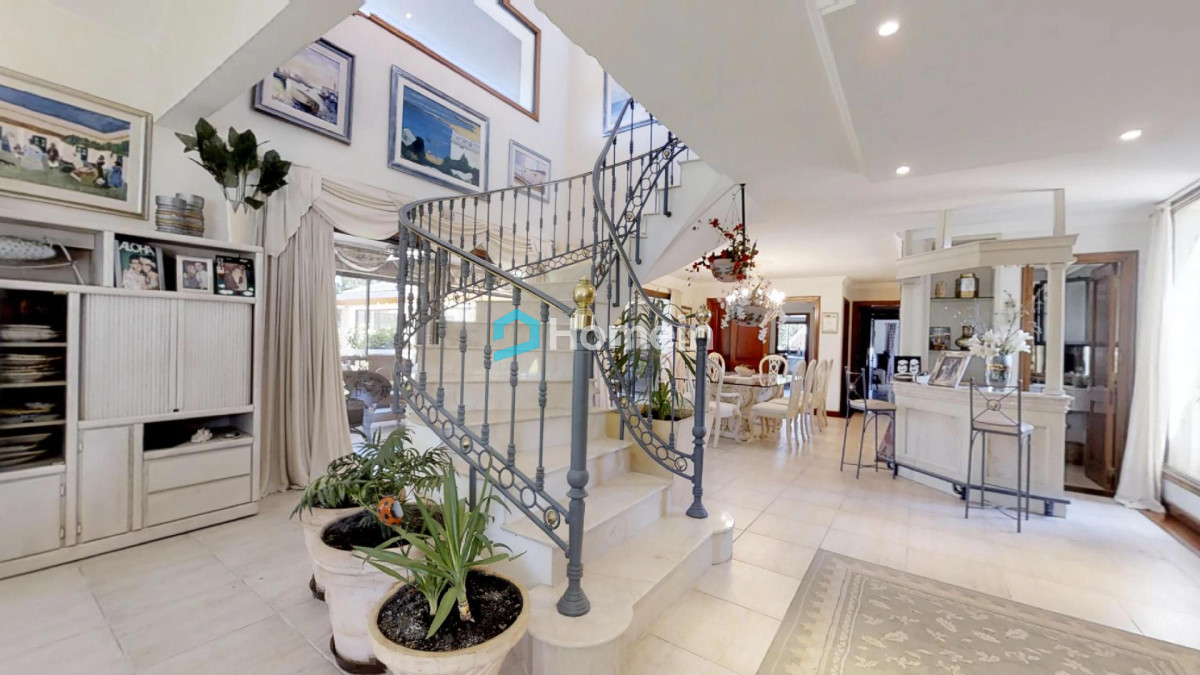 Casa ID.343 - Espectacular Masión con piscina cerrada a 100 metros del mar