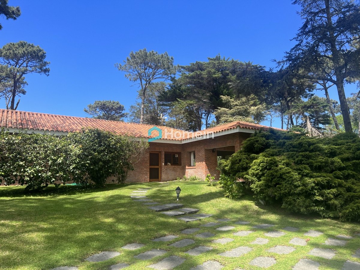 Casa ID.2051 - Residencia de Lujo en San Rafael, Punta del Este