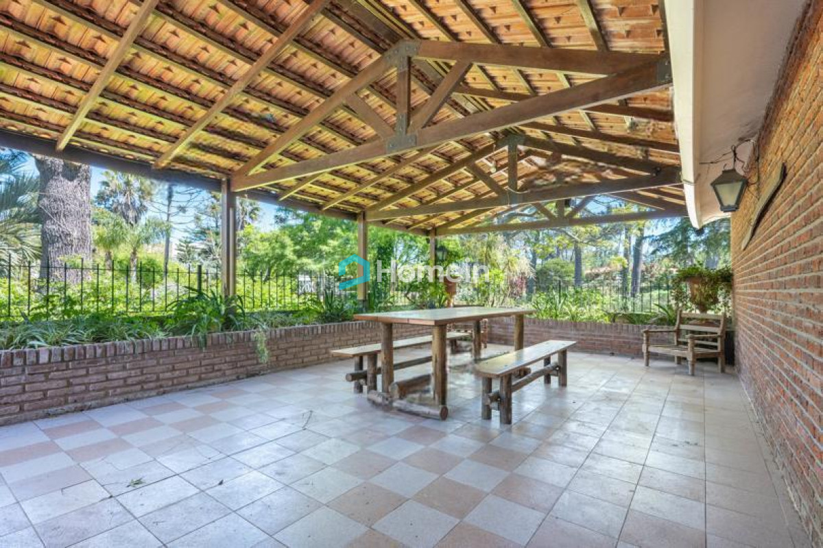 Casa ID.2132 - Esplendida Residencia a metros de los Colegios