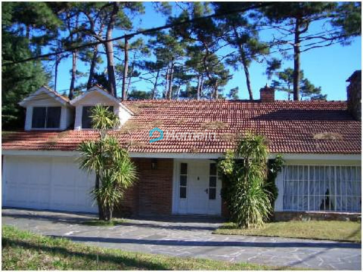 Casa ID.133 - Exclusiva Casa con Hermoso Entorno Natural Ubicada en San Rafael