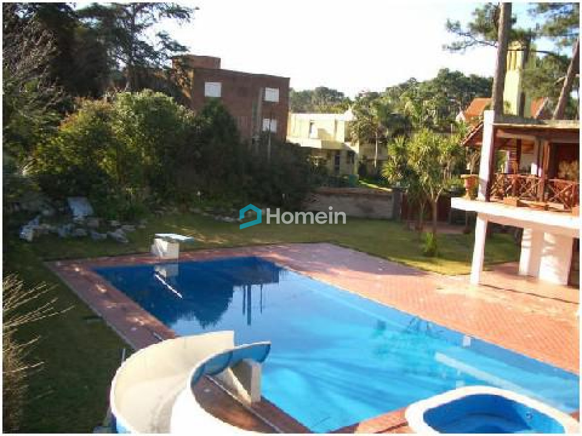 Casa ID.133 - Exclusiva Casa con Hermoso Entorno Natural Ubicada en San Rafael