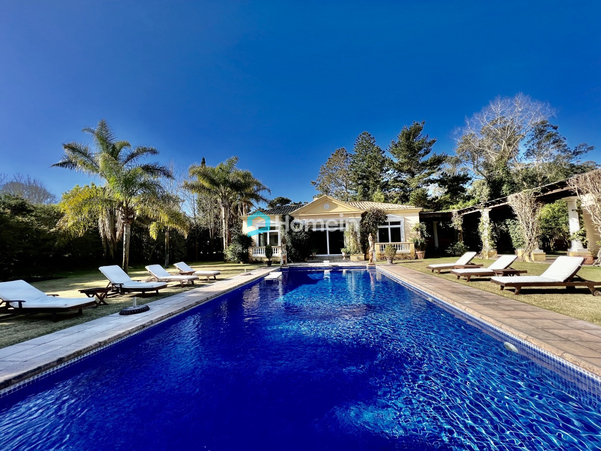 Casa ID.1540 - Espectacular Villa Italiana a pocos metros del Océano