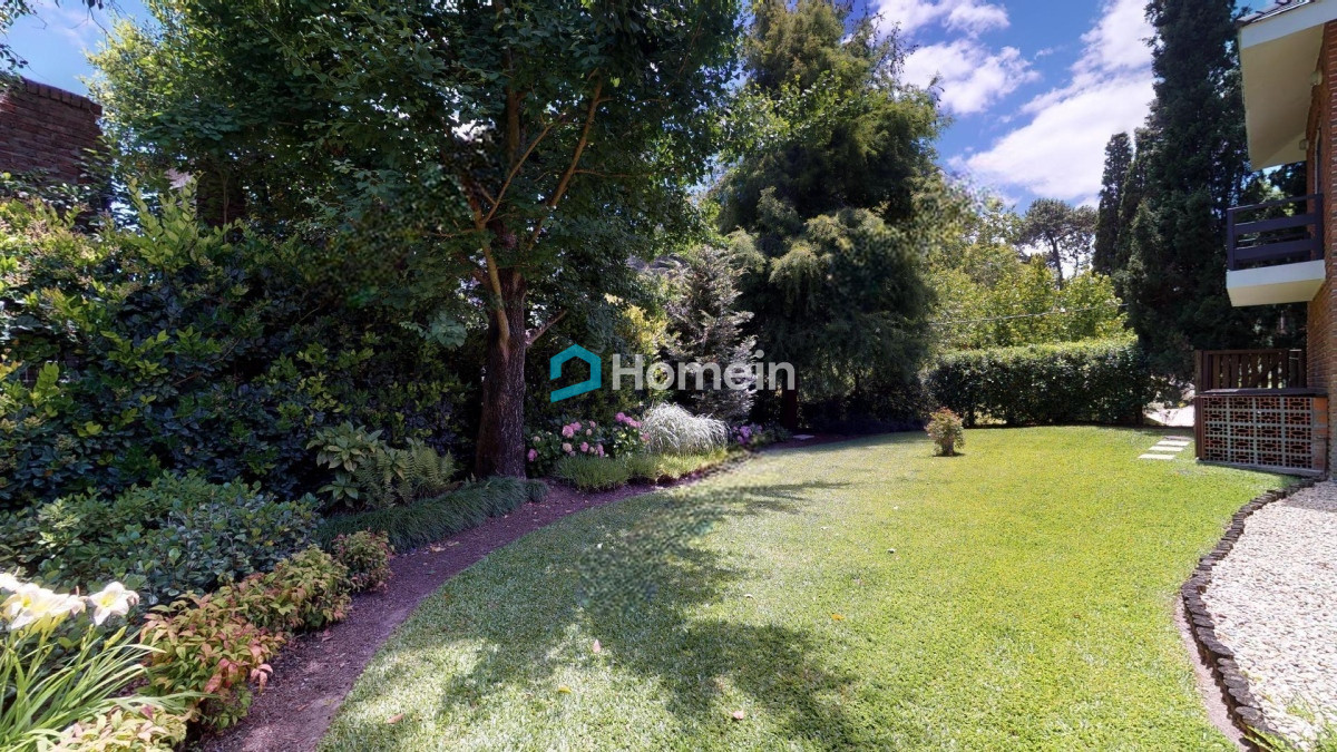 Casa ID.2104 - Chalet Impecable en Lugano, Punta del Este