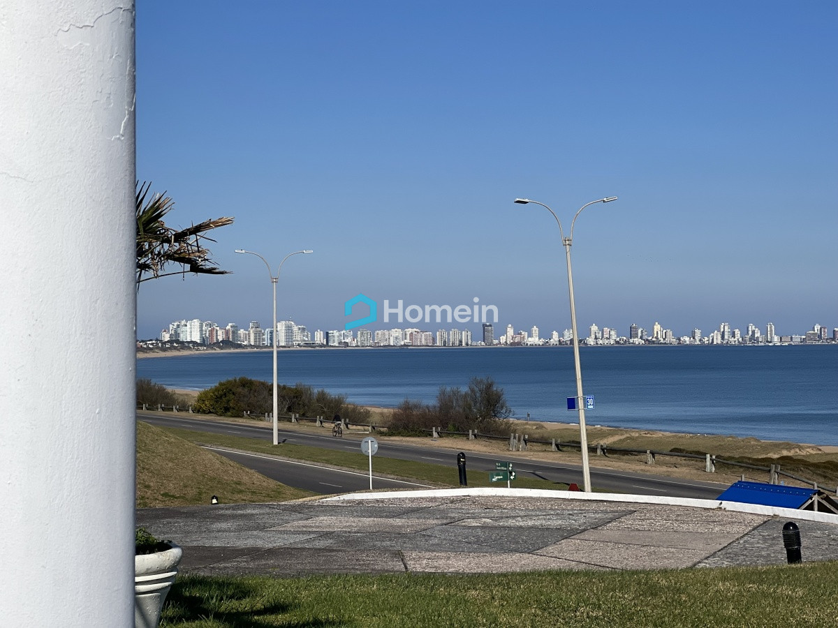 Casa ID.1498 - Espectacular Mansión frente al Mar en Punta del Este