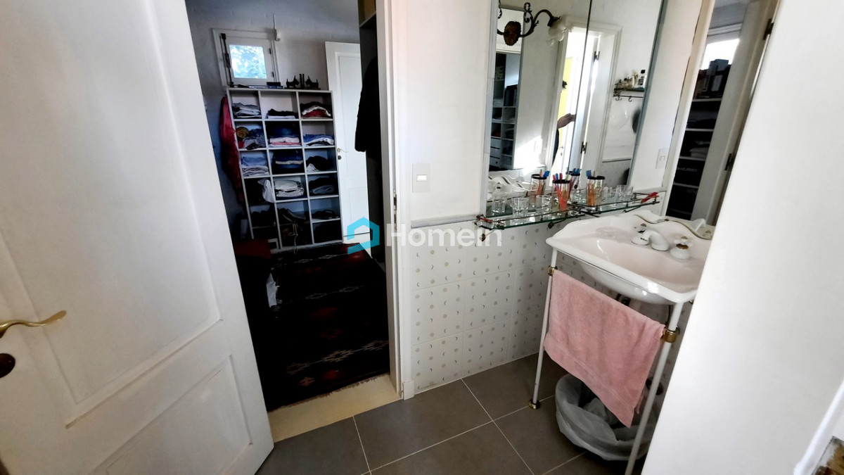 Casa ID.851 - Espectacular Residencia en La Barra con Vista al Mar