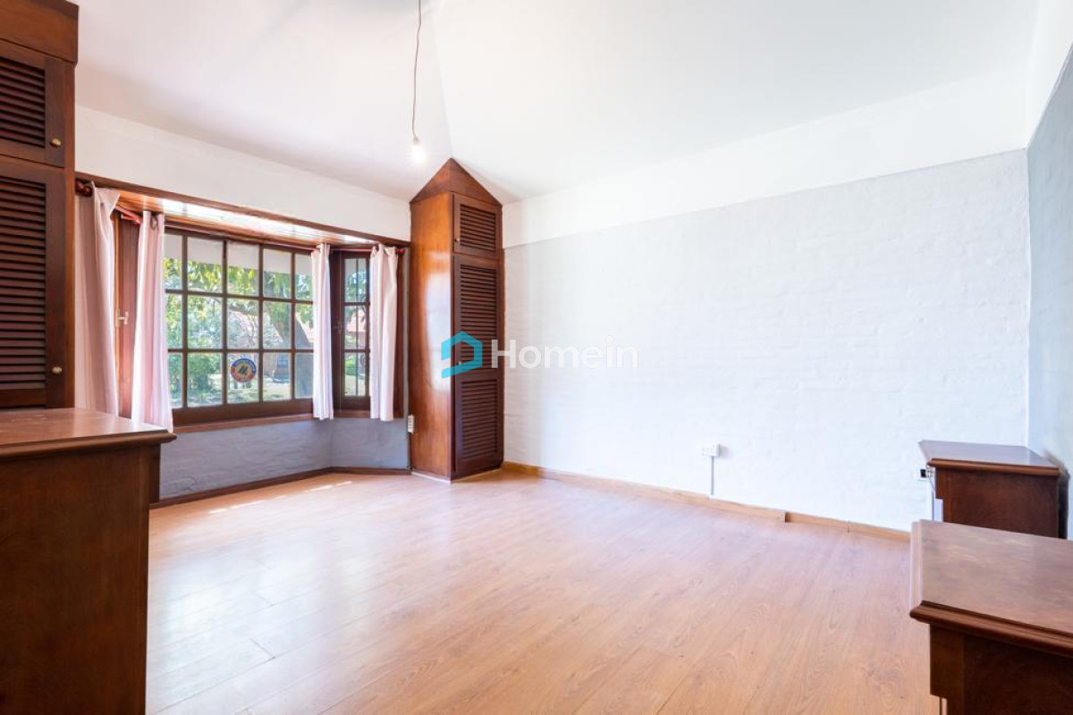 Casa ID.2132 - Esplendida Residencia a metros de los Colegios