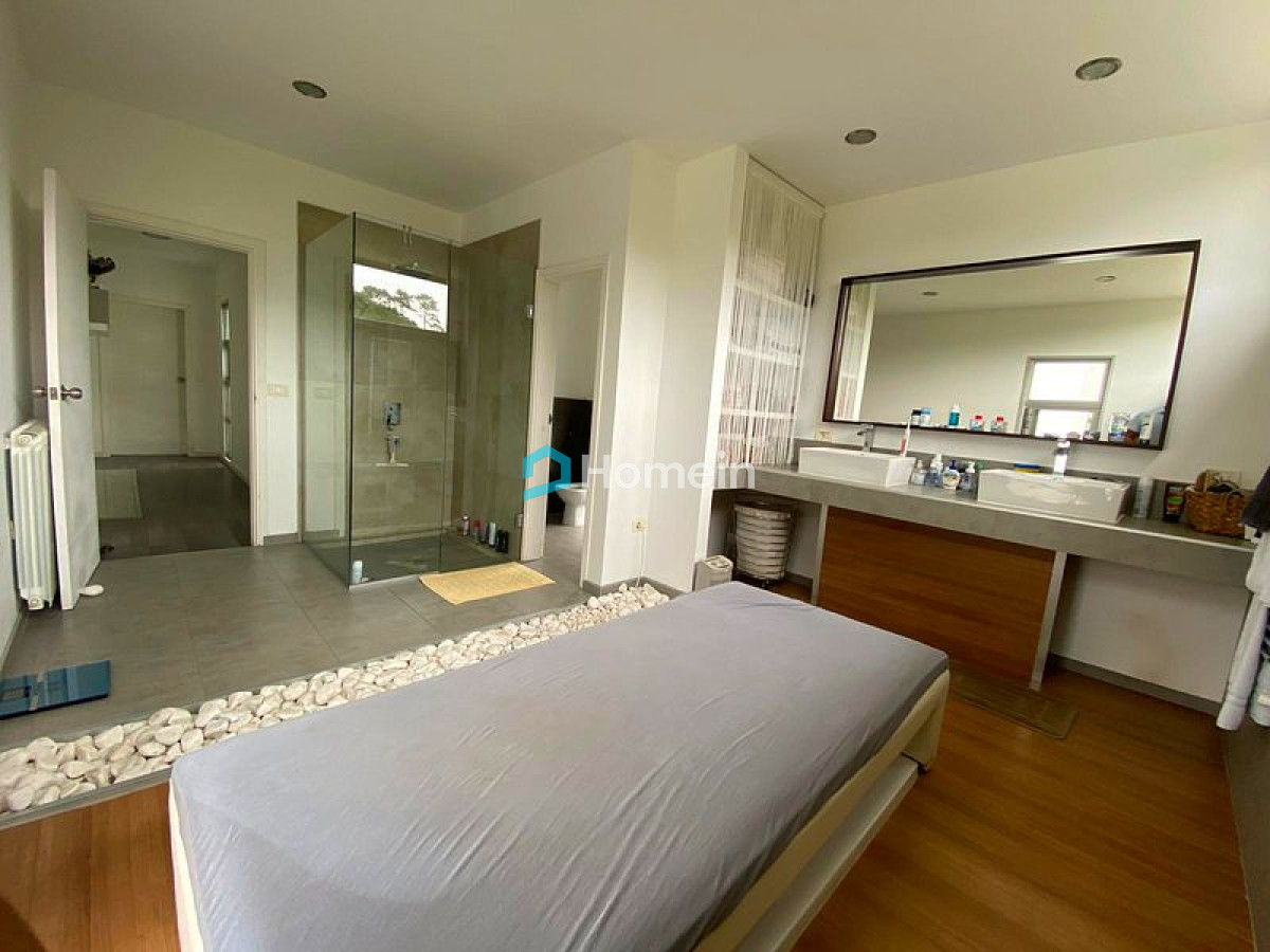 Casa ID.2106 - Hermosa Casa de 5 dormitorios en San Rafael