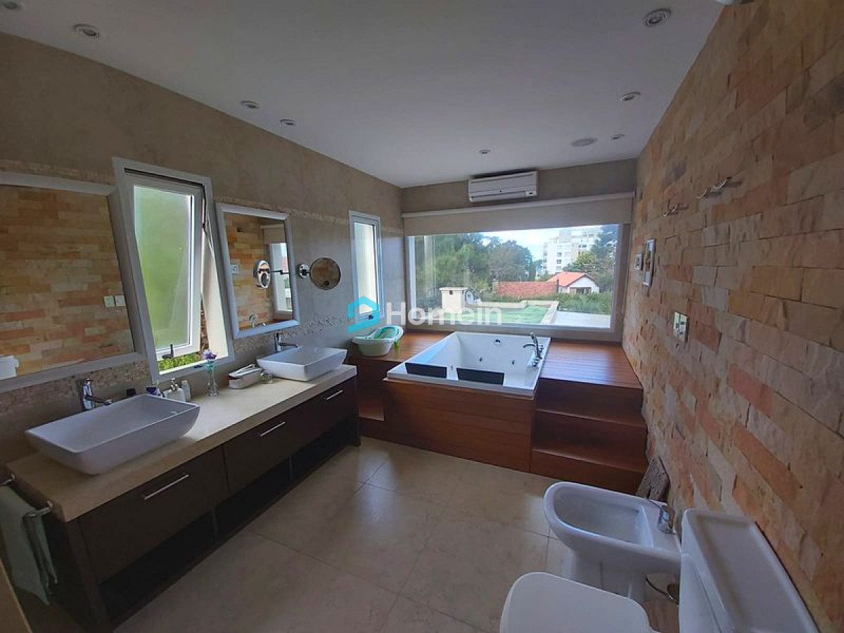 Casa ID.2108 - Casa de 4 Dormitorio en Pinares