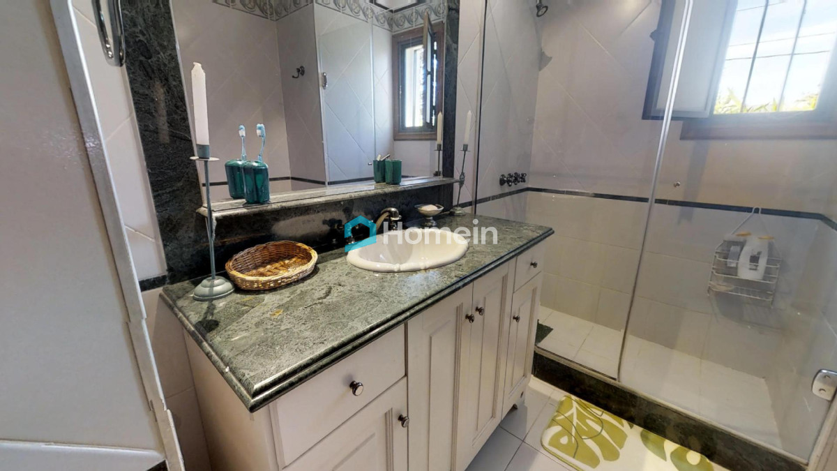 Casa ID.343 - Espectacular Masión con piscina cerrada a 100 metros del mar