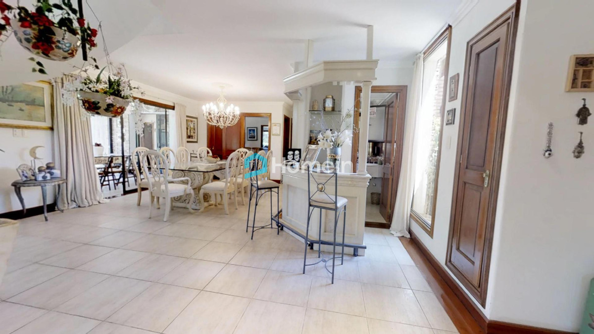 Casa ID.343 - Espectacular Masión con piscina cerrada a 100 metros del mar