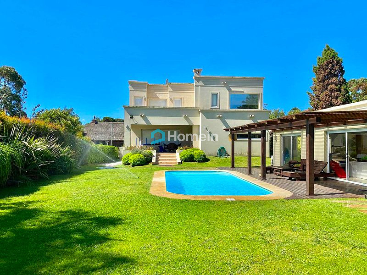 Casa ID.2108 - Casa de 4 Dormitorio en Pinares