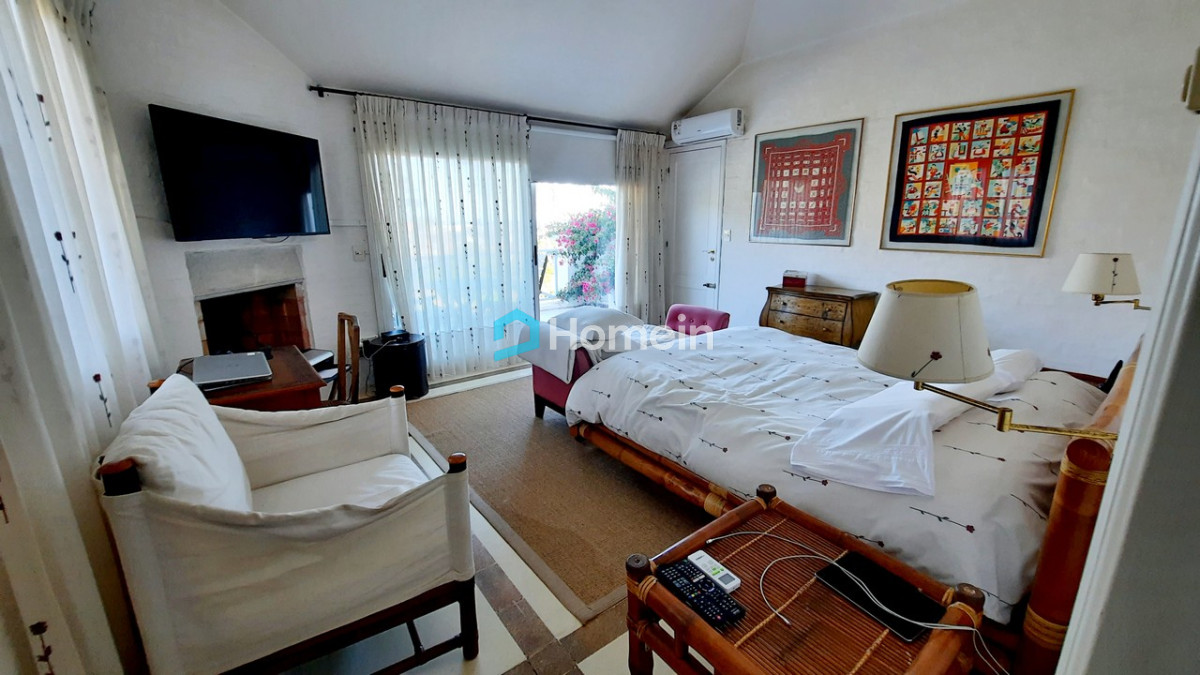 Casa ID.851 - Espectacular Residencia en La Barra con Vista al Mar