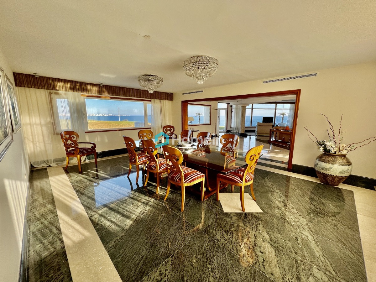Casa ID.1498 - Espectacular Mansión frente al Mar en Punta del Este