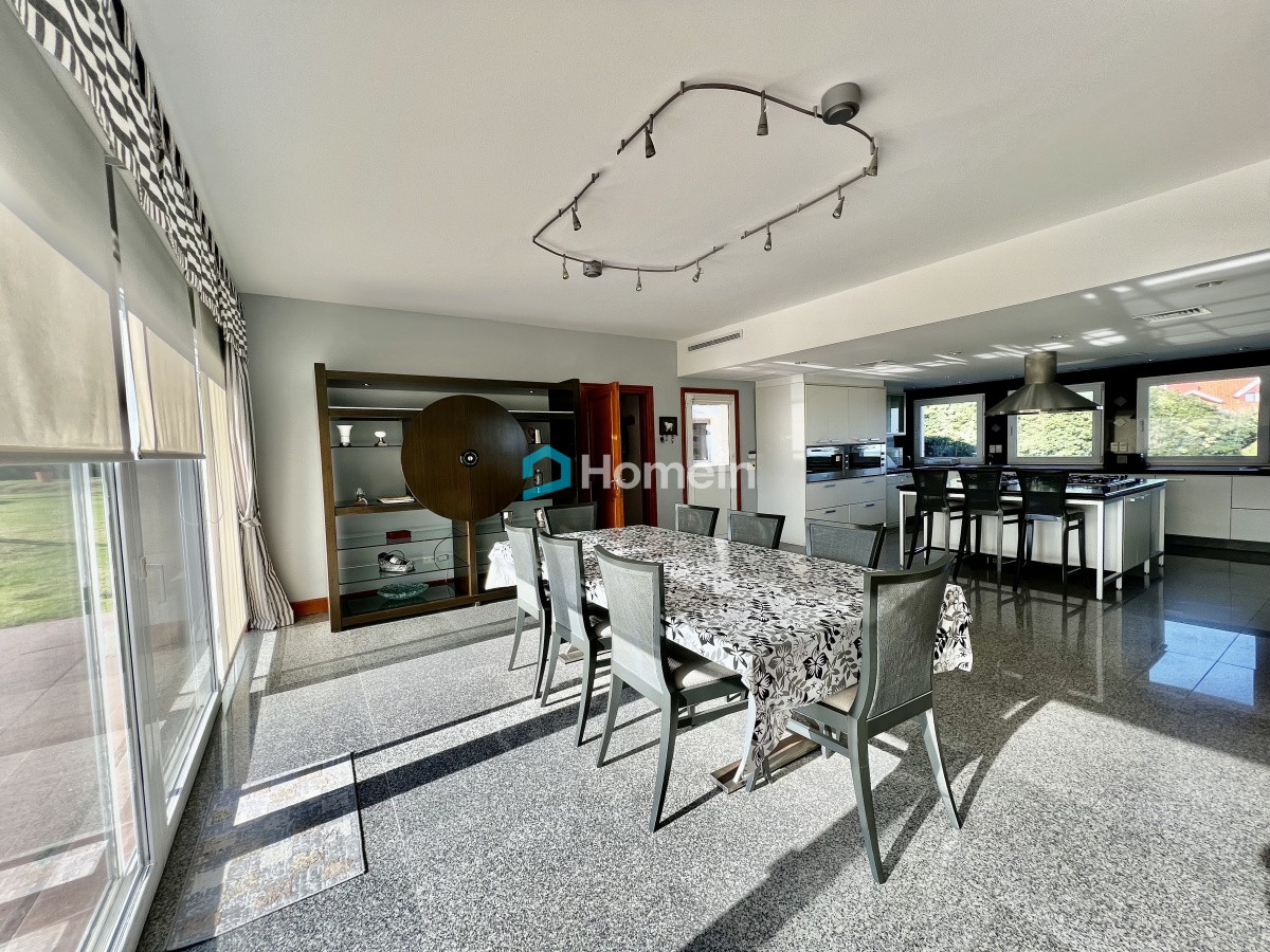 Casa ID.1498 - Espectacular Mansión frente al Mar en Punta del Este