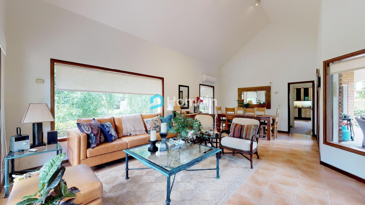 Casa ID.2104 - Chalet Impecable en Lugano, Punta del Este