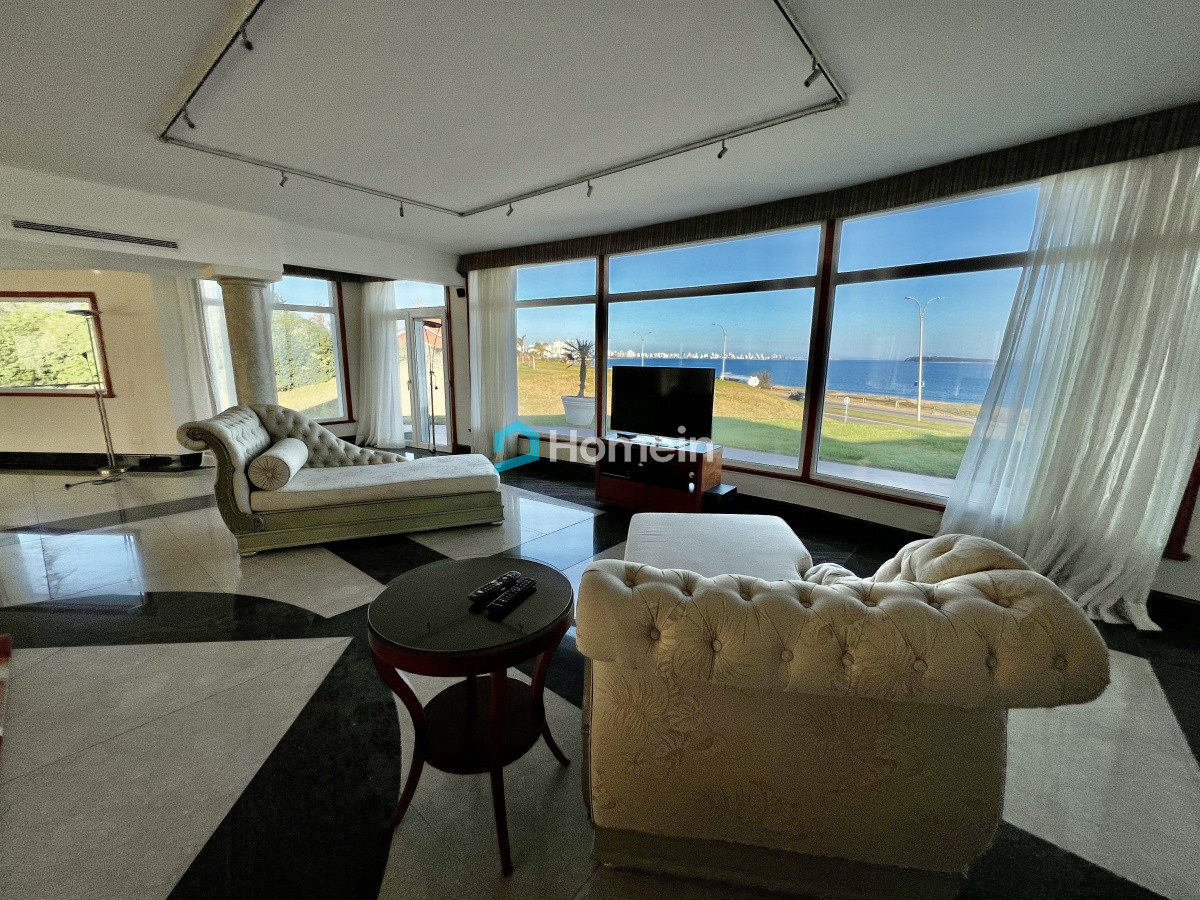 Casa ID.1498 - Espectacular Mansión frente al Mar en Punta del Este