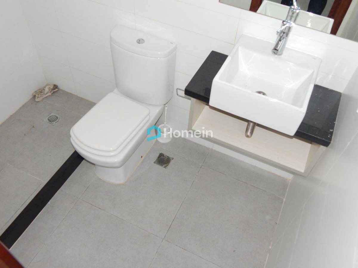 Local Comercial ID.113 - Amplio Local comercial en Pleno Corazón de Península a Solo Metros de la Rambla