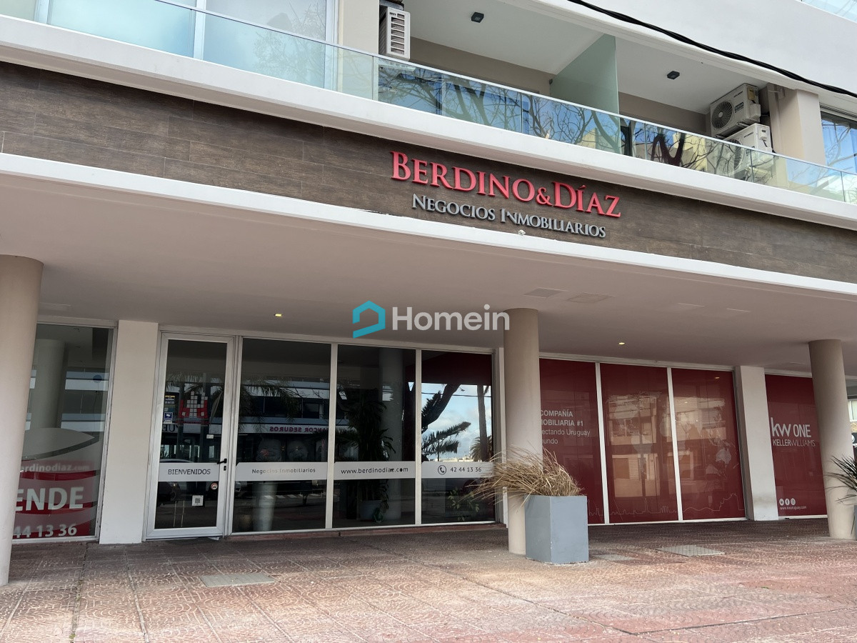 Local Comercial ID.1463 - Local en Peninsula a una cuadra del Puerto con Renta