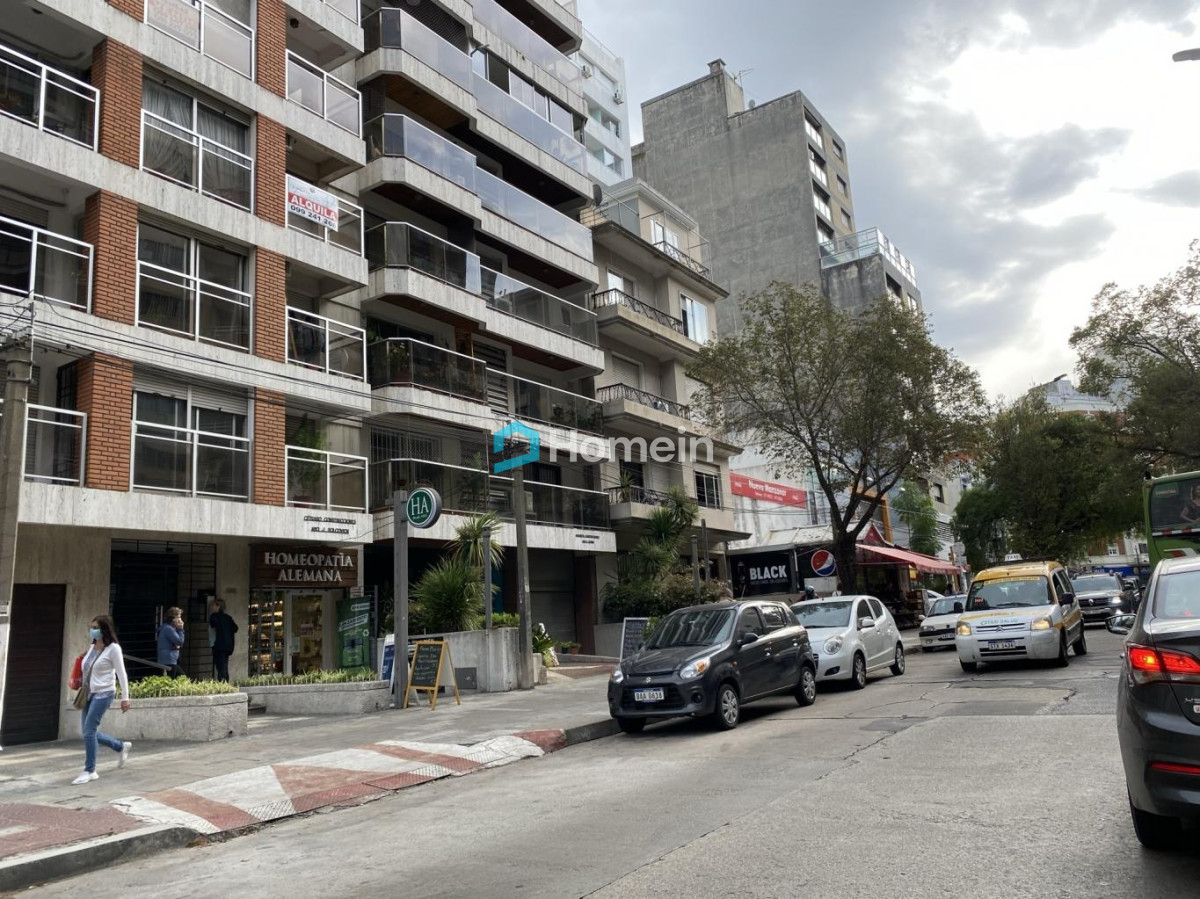 Local Comercial ID.1460 - Local con Renta en Punta Carretas