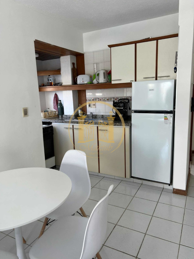 Apartamento ID.240 - Vendo Apartamento, 2 dormitorio, 2 baños, Península, Punta del este, Maldonado