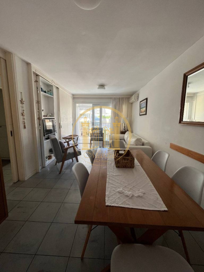 Apartamento ID.549 - Vendo apartamento, 1 dormitorio, balcón, cochera, Península, Punta del este, Maldonado