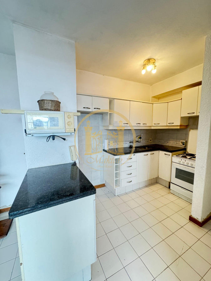 Apartamento ID.648 - VENDO APARTAMENTO, 2 DORMITORIOS, 2 BAÑOS - 1 EN SUITE, TERRAZA PROPIA CON PARRILLERO, PENÍNSULA, PUNTA DEL ESTE, MALDONADO.