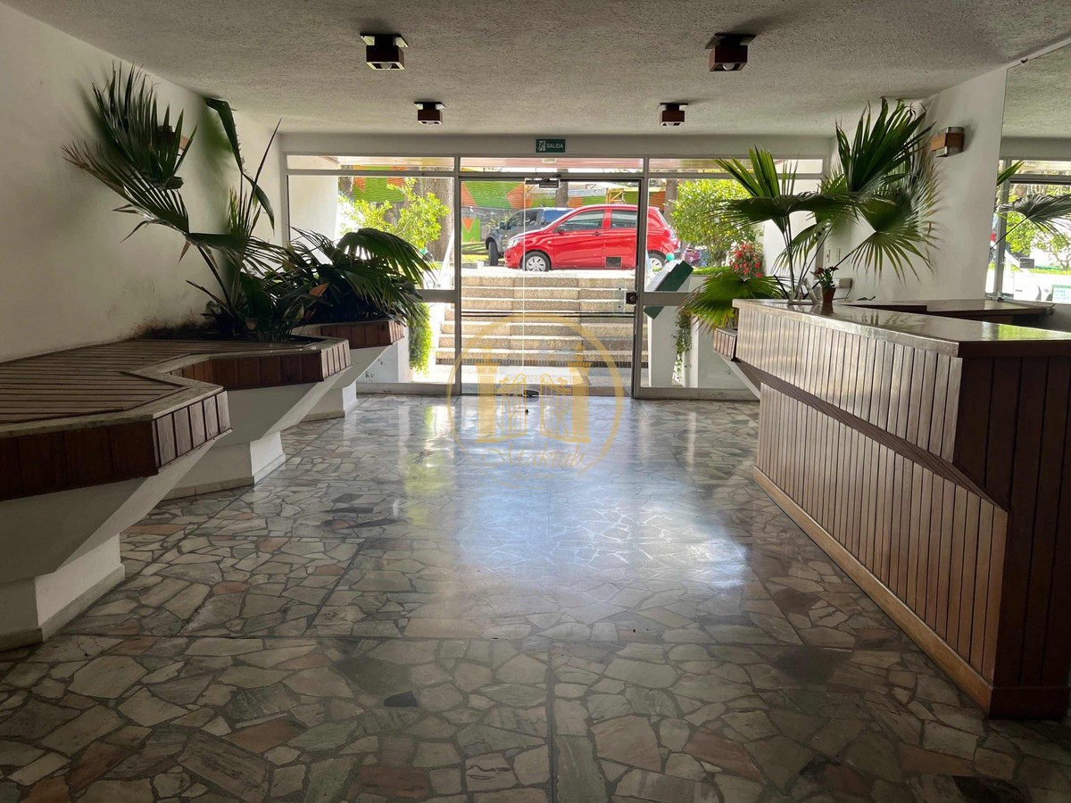 Apartamento ID.820 - VENDO APARTAMENTO, 2 DORMITORIOS, 2 BANOS, GARAJE, PENINSULA, PUNTA DEL ESTE, MALDONADO 