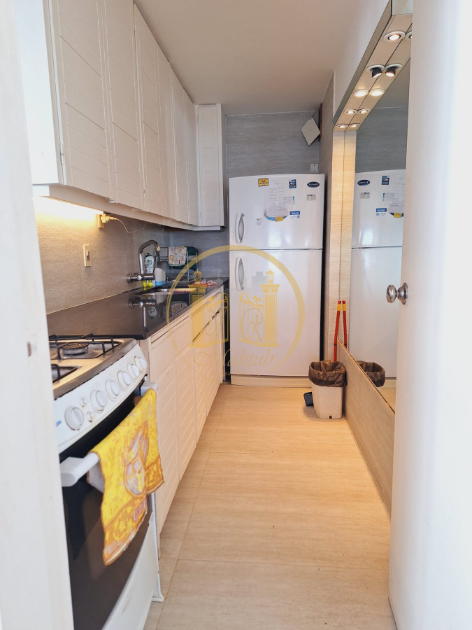 Apartamento ID.306 - ALQUILO APARTAMENTO FRENTE AL MAR, 2 DORMITORIOS, 2 BAÑOS, GARAGE, PUNTA DEL ESTE, MALDONADO.