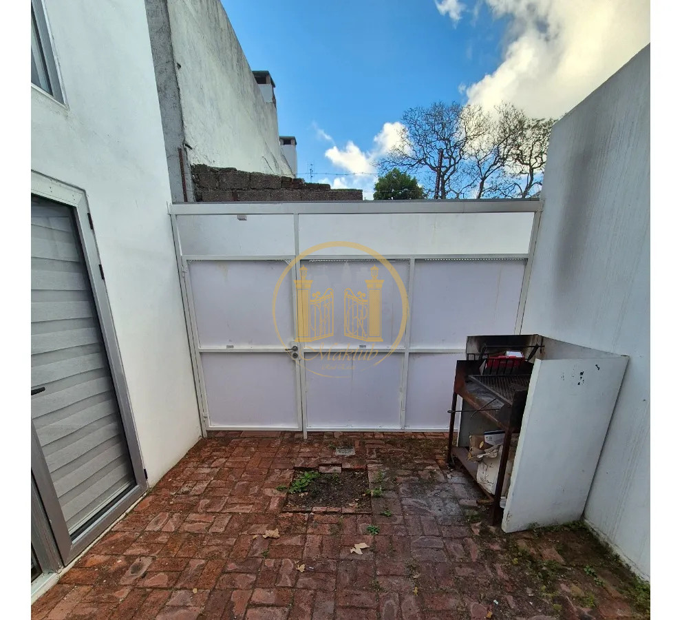 Apartamento ID.995 - VENDO DUPLEX, 2 DORMITORIOS, LAVADERO, PATIO CON PARRILLERO, UNION, MONTEVIDEO