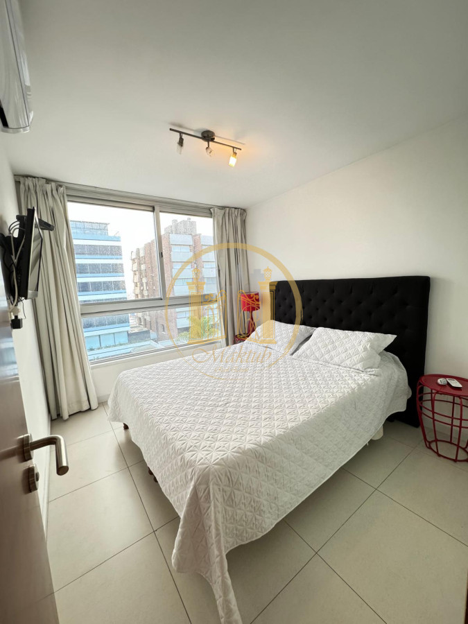 Apartamento ID.599 - Vendo Apartamento, 1 dormitorio, balcón, cochera, amenities, Península, Punta del este, Maldonado