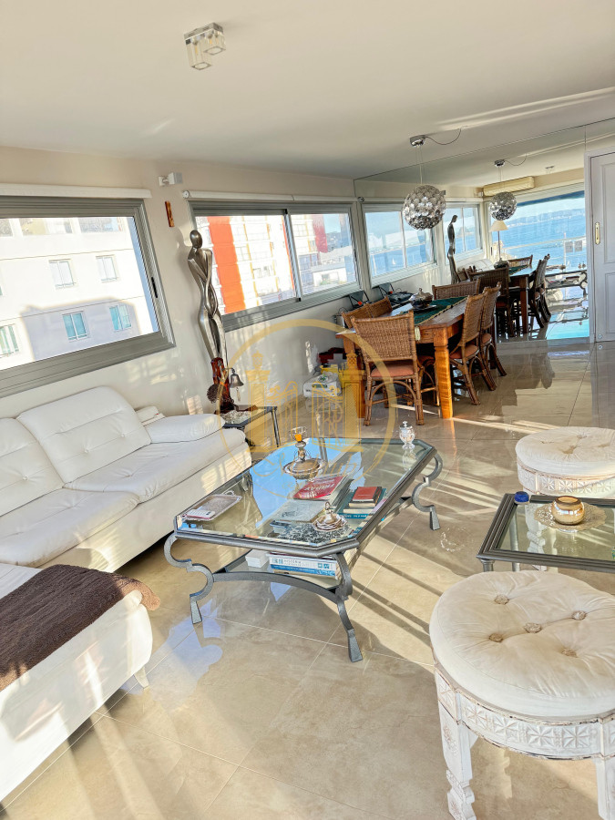 Apartamento ID.836 - VENDO APARTAMENTO, 3 DORMITORIOS, 3 BANOS, BALCON, PENINSULA, PUNTA DEL ESTE, MALDONADO 