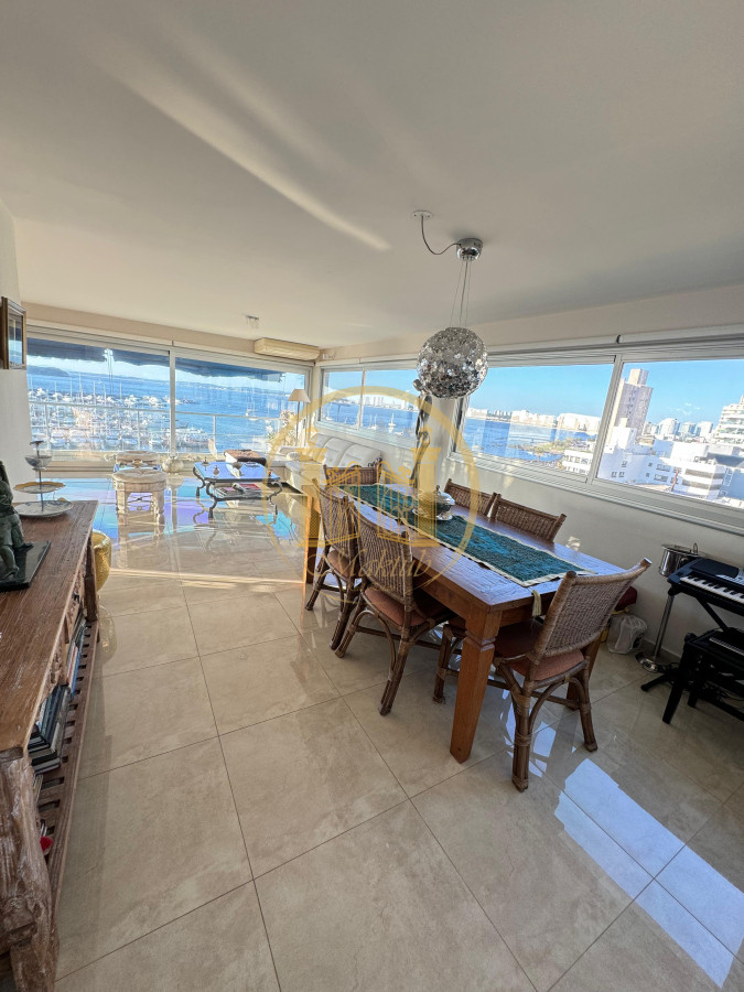 Apartamento ID.836 - VENDO APARTAMENTO, 3 DORMITORIOS, 3 BANOS, BALCON, PENINSULA, PUNTA DEL ESTE, MALDONADO 
