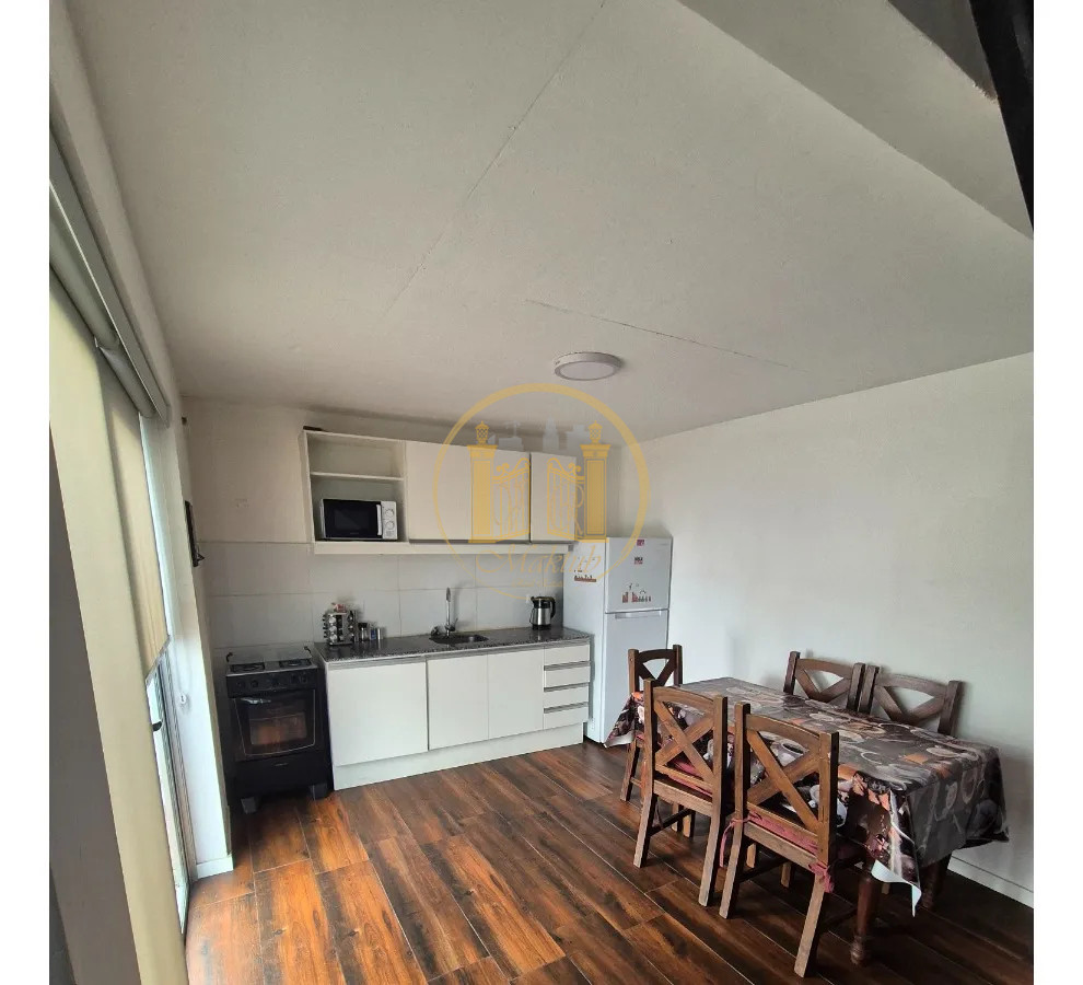Apartamento ID.995 - VENDO DUPLEX, 2 DORMITORIOS, LAVADERO, PATIO CON PARRILLERO, UNION, MONTEVIDEO