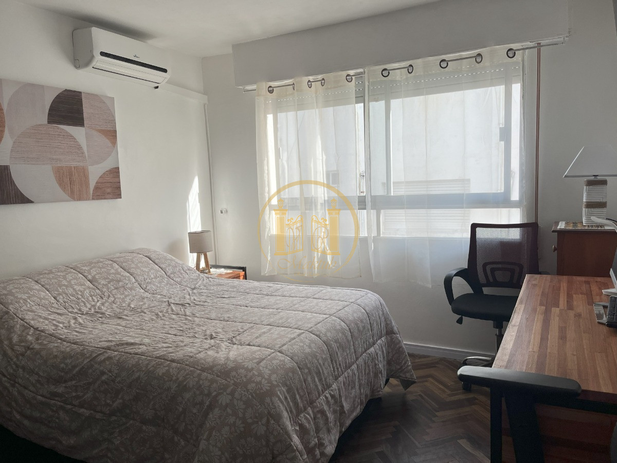 Apartamento ID.820 - VENDO APARTAMENTO, 2 DORMITORIOS, 2 BANOS, GARAJE, PENINSULA, PUNTA DEL ESTE, MALDONADO 