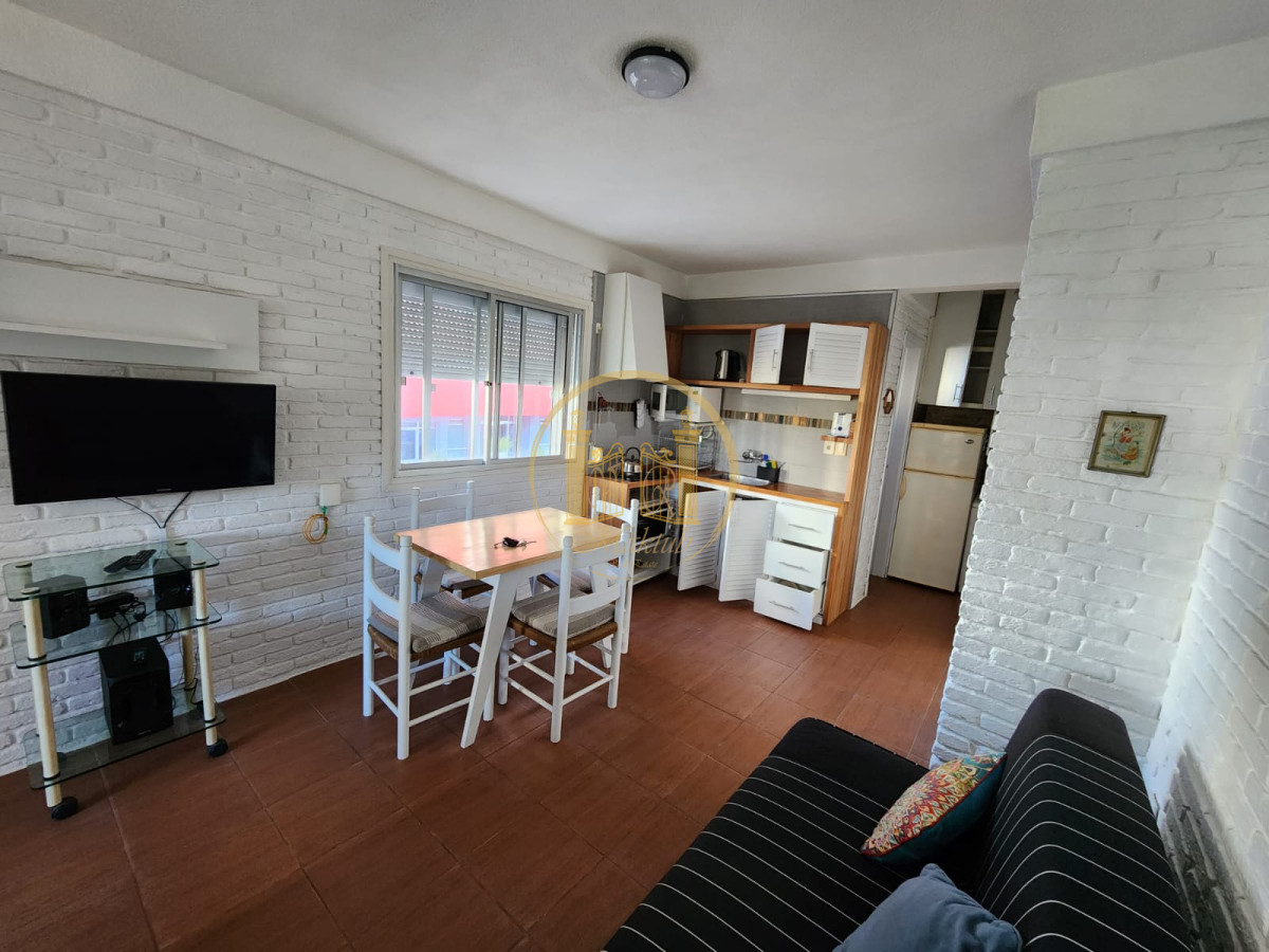 Apartamento ID.531 - Vendo Apartamento, monoambiente, reciclado moderno, Punta del este, Maldonado