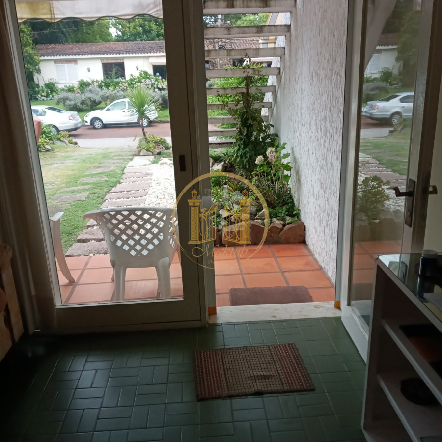 Apartamento ID.20 - Alquilo Apartamento tipo casita, 1 dormitorio, patio con parrillero. Punta del Este, Maldonado