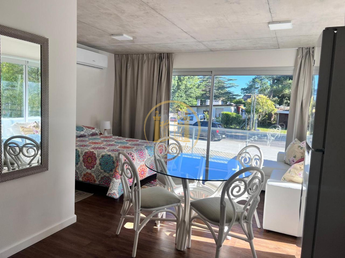 Apartamento ID.1140 - VENDO MONOAMBIENTE, COCHERA, LAS DELICIAS, MALDONADO