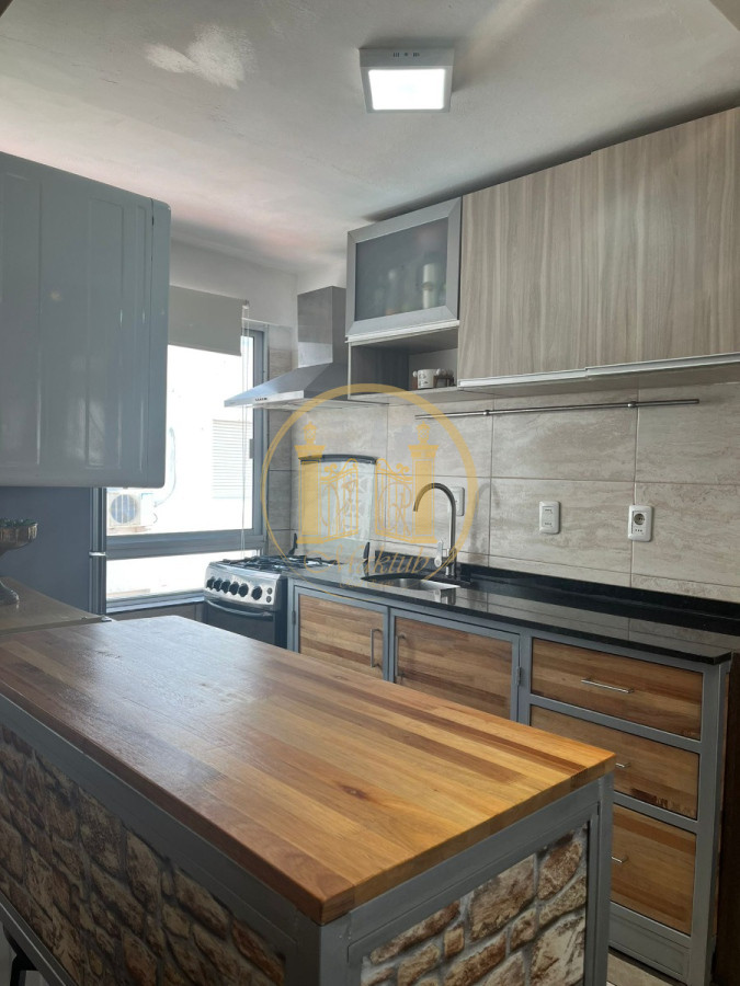 Apartamento ID.820 - VENDO APARTAMENTO, 2 DORMITORIOS, 2 BANOS, GARAJE, PENINSULA, PUNTA DEL ESTE, MALDONADO 