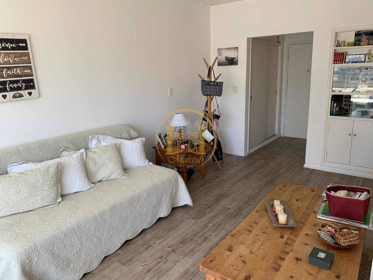 Apartamento ID.104 - Vendo Apartamento, 1 dormitorio y medio, frente a la mansa, Punta del este, Maldonado