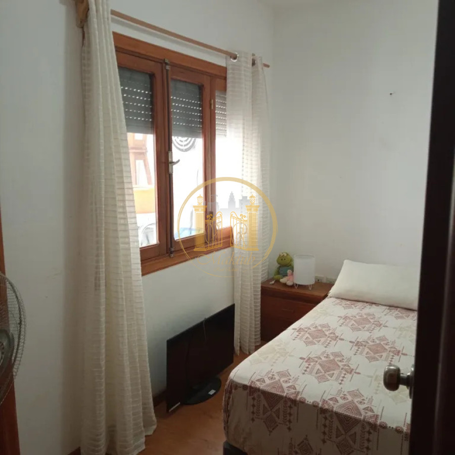 Apartamento ID.1160 - VENDO APARTAMENTO O PERMUTO, 2 DORMITORIOS, ESTUFA A LENA, CENTRO, MALDONADO 