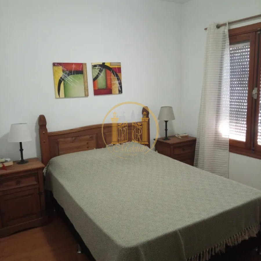 Apartamento ID.1160 - VENDO APARTAMENTO O PERMUTO, 2 DORMITORIOS, ESTUFA A LENA, CENTRO, MALDONADO 