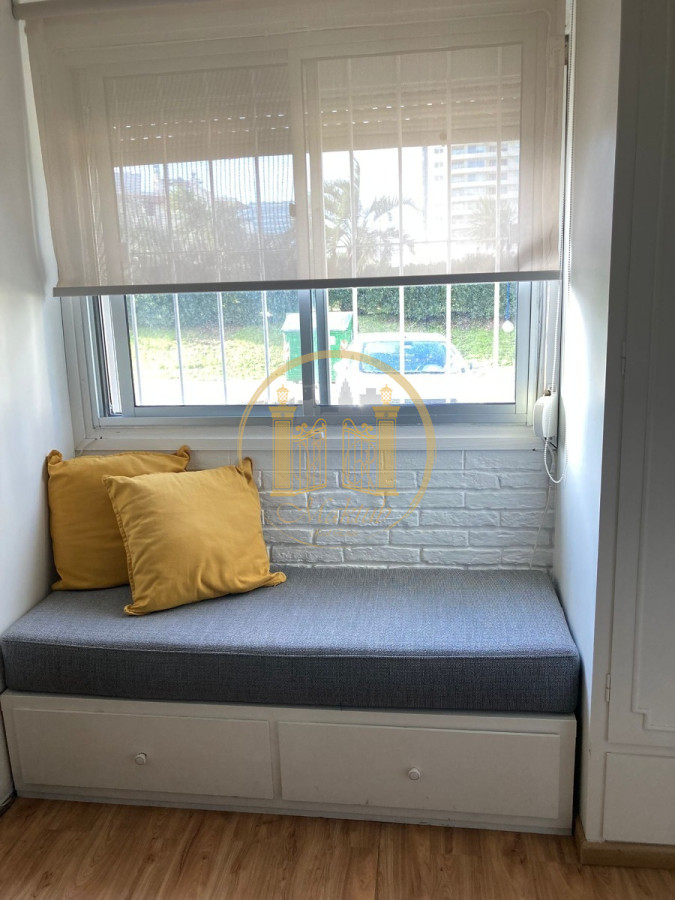 Apartamento ID.16 - Apartamento en alquiler, monoambiente, Punta del Este