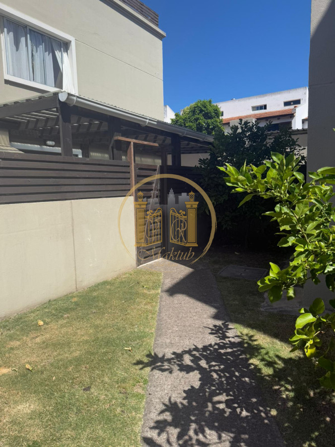 Apartamento ID.736 - Venta casa, 2 Dormitorios, Centro, Maldonado