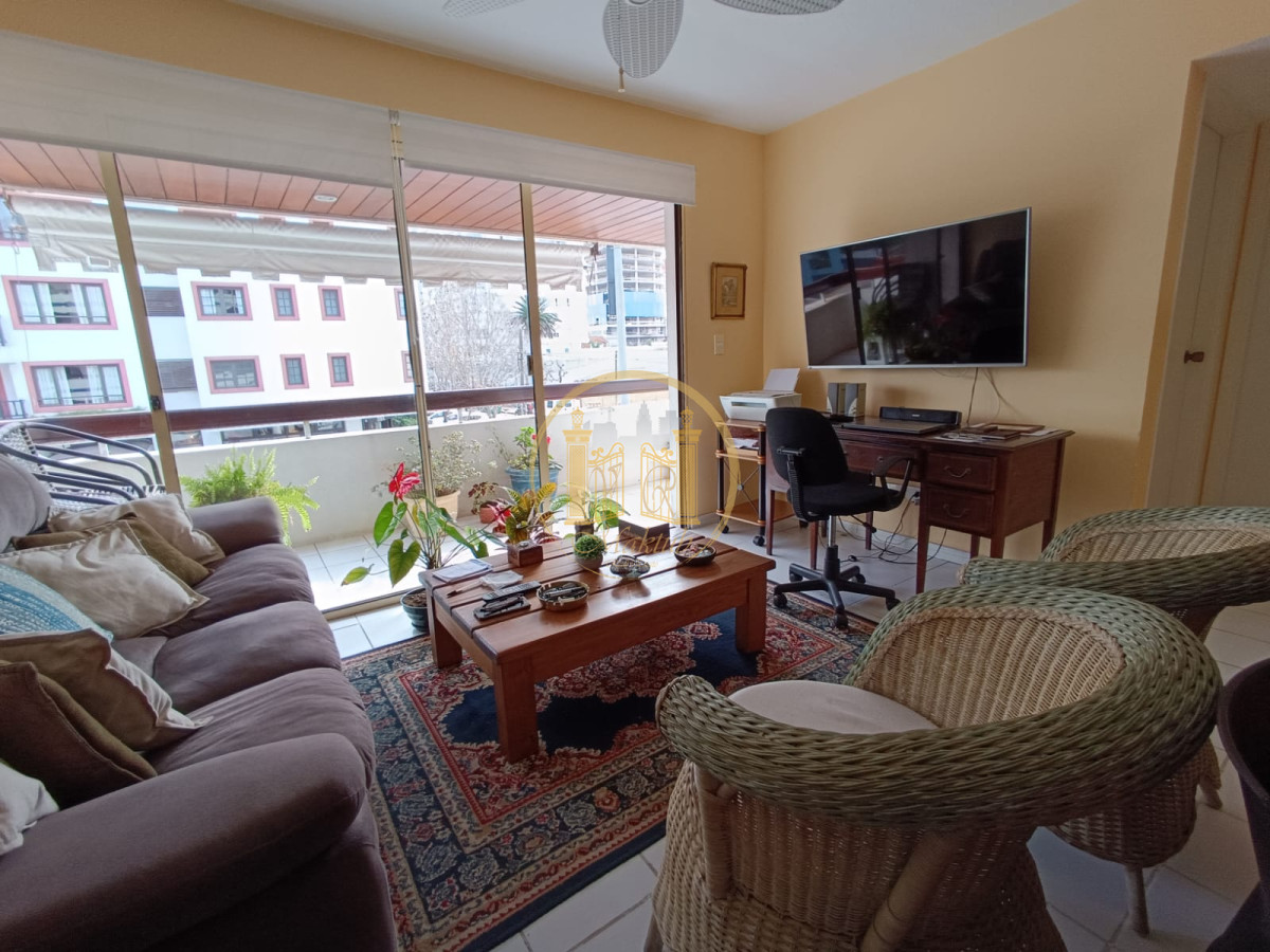 Apartamento ID.530 - Vendo apartamento, 2 dormitorio, 2 baños, balcón, cochera, amenities, Península, Maldonado