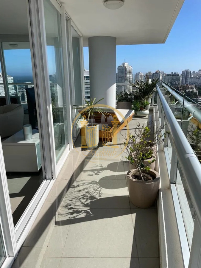 Apartamento ID.1161 - VENDO APARTAMENTO, 4 DORMITORIOS, 5 BANOS, BALCON, COCHERA, FULL AMENITIES, BRAVA, PUNTA DEL ESTE, MALDONADO