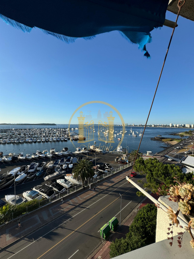 Apartamento ID.836 - VENDO APARTAMENTO, 3 DORMITORIOS, 3 BANOS, BALCON, PENINSULA, PUNTA DEL ESTE, MALDONADO 