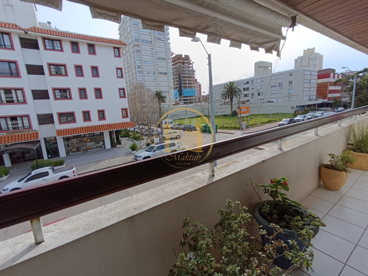 Apartamento ID.530 - Vendo apartamento, 2 dormitorio, 2 baños, balcón, cochera, amenities, Península, Maldonado